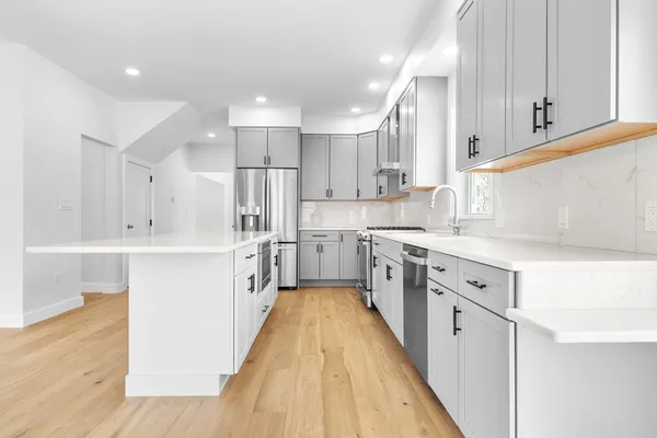 $1,299,900 | 335 Salem Street, North Andover, MA 01845