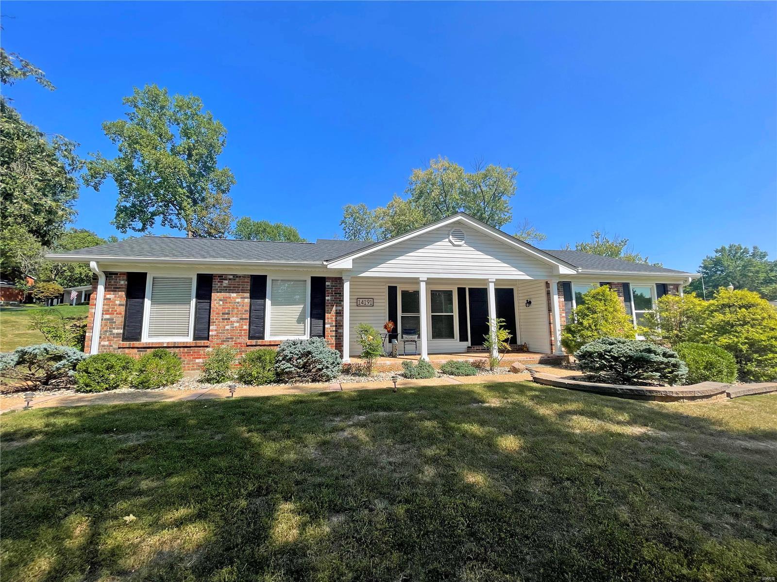 14191 Ladue Road Chesterfield, MO 63017 - Photo 2 of 31 Gallery Image 2