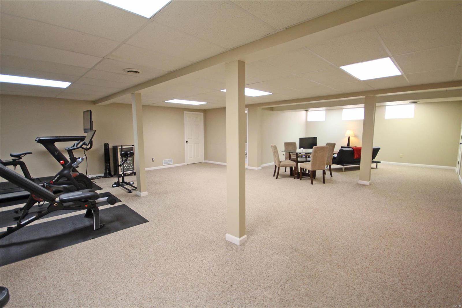 14191 Ladue Road Chesterfield, MO 63017 - Photo 24 of 31 Gallery Image 24