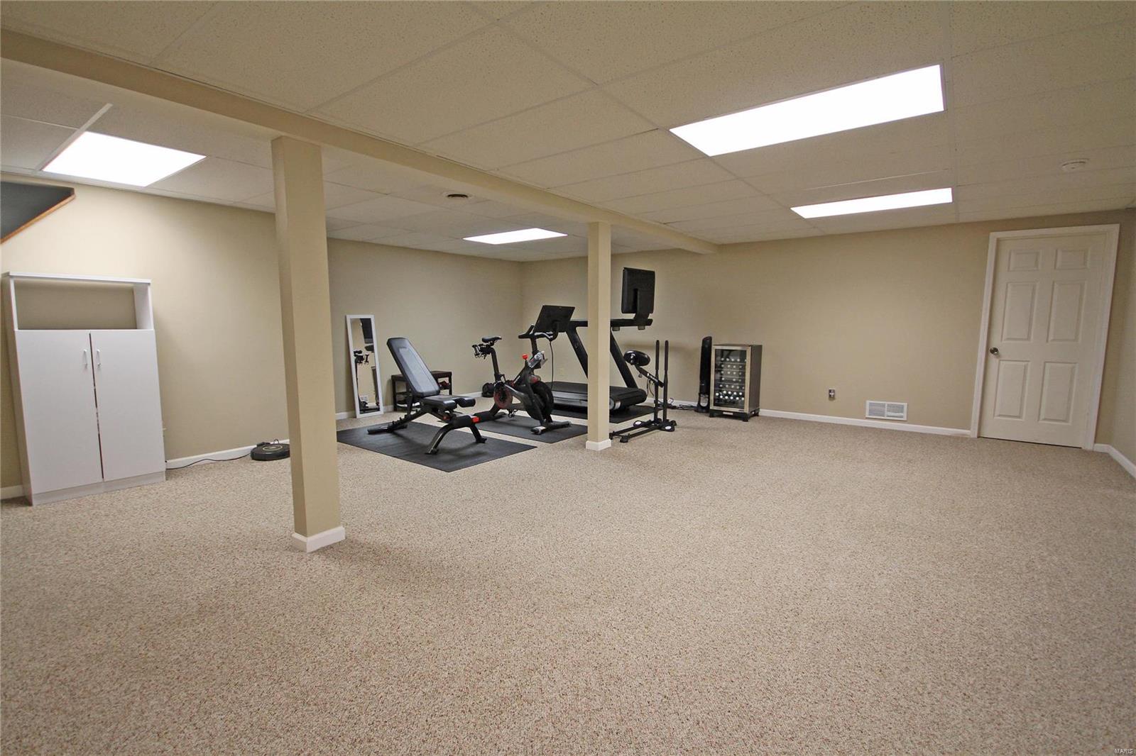 14191 Ladue Road Chesterfield, MO 63017 - Photo 27 of 31 Gallery Image 27