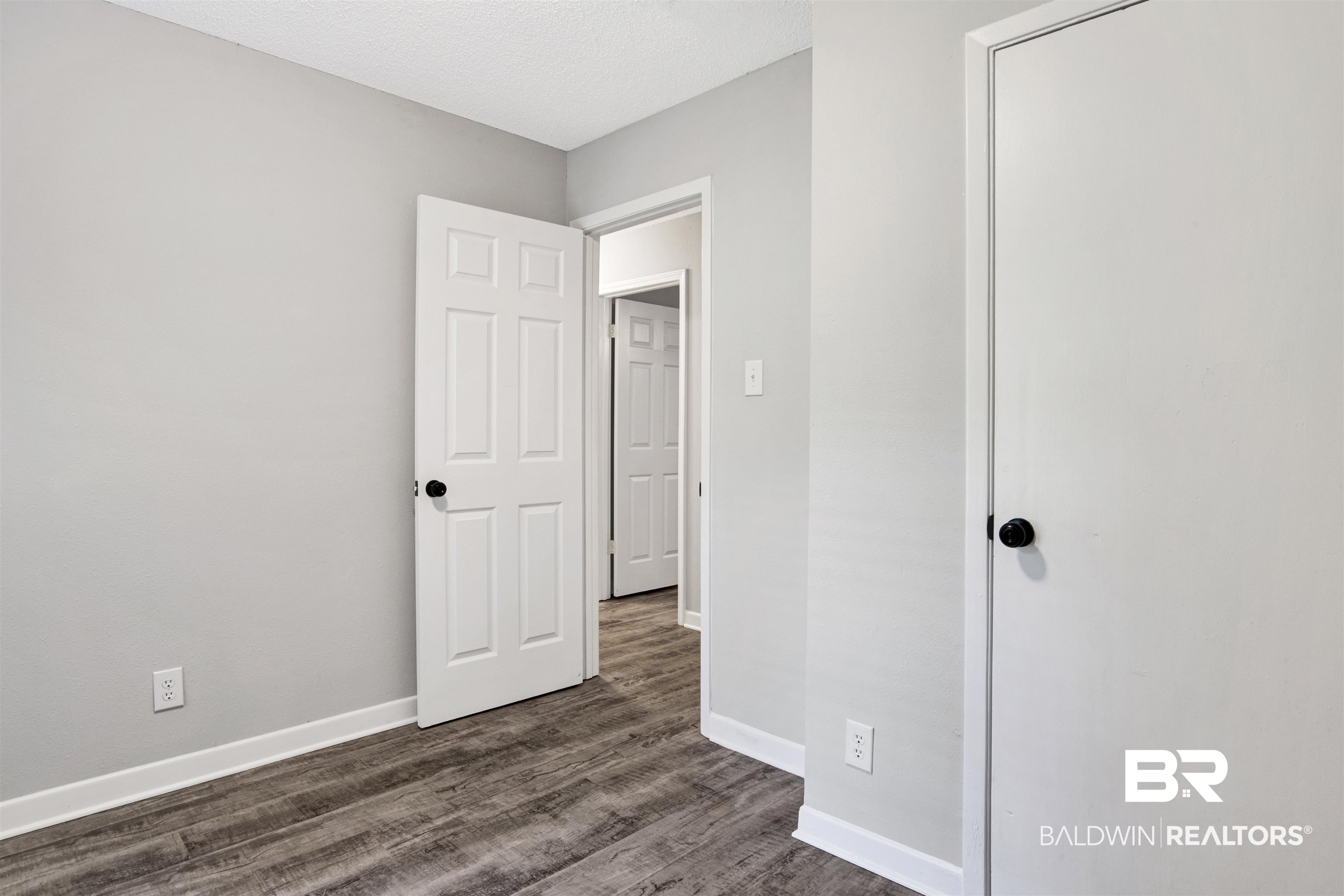 1108 Middle Ring Road Mobile, AL 36608 - Photo 21 of 31