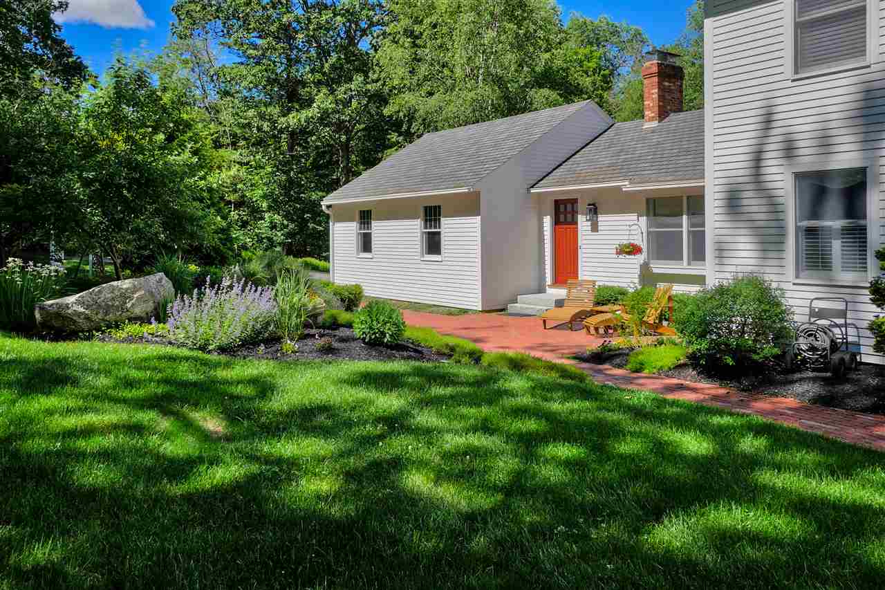 565 East Mountain Road Peterborough, NH 03458 - Photo 3 of 40 Gallery Image 3