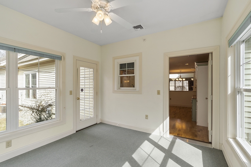 135 Beach Road, Unit E2 Salisbury, MA 01952 - Photo 14 of 35