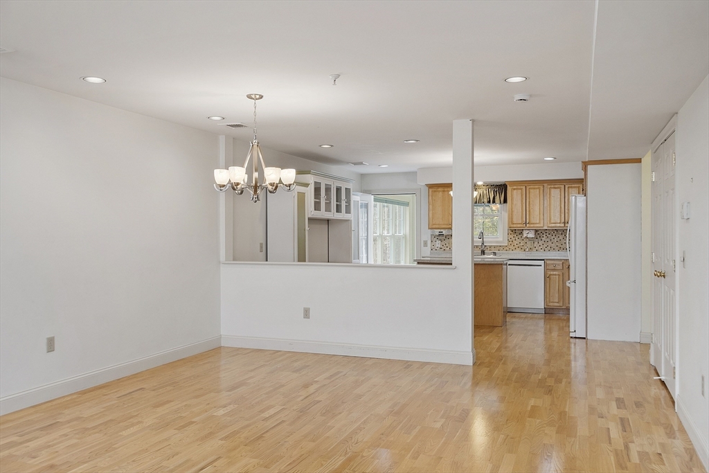 135 Beach Road, Unit E2 Salisbury, MA 01952 - Photo 8 of 35