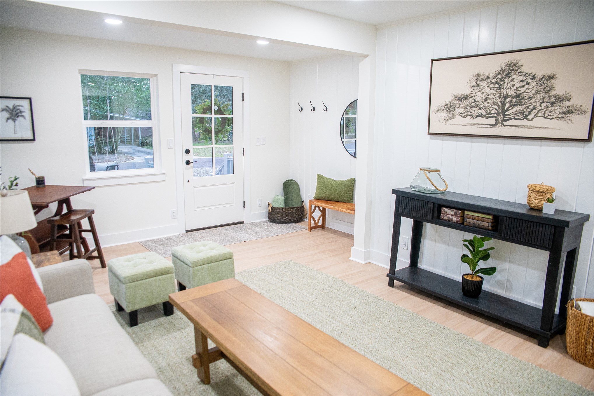 610 Division Street Fernandina Beach, FL 32034 - Photo 12 of 43 a living room with furniture and a window