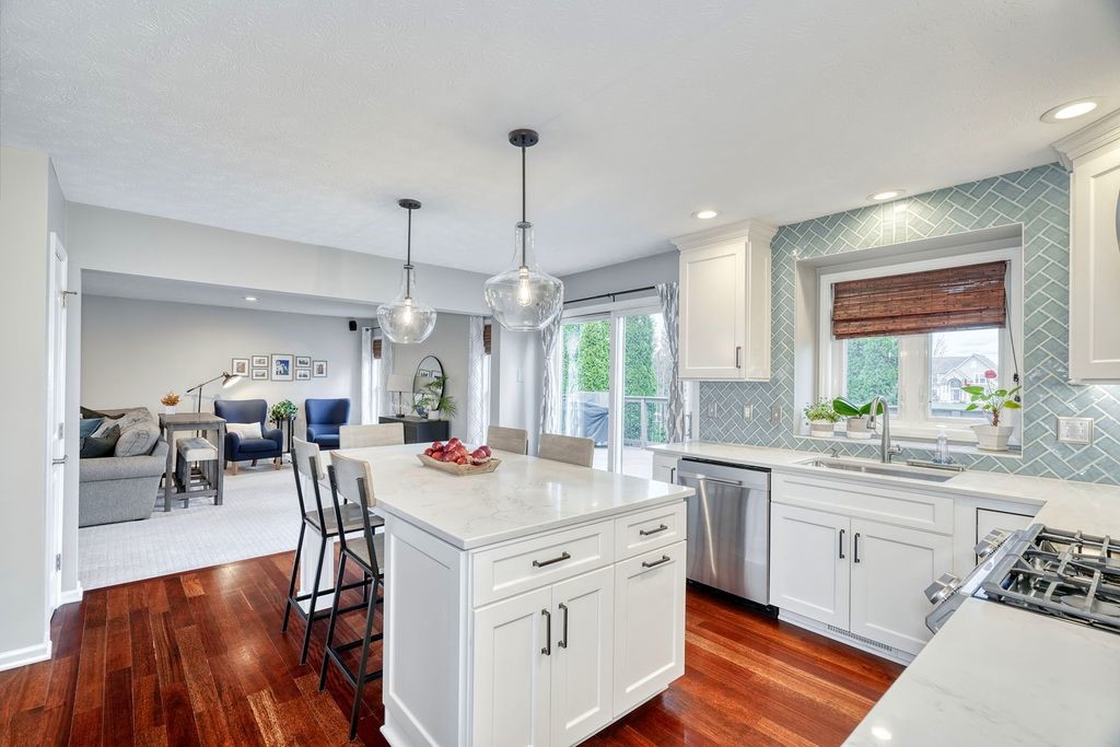 1027 Pondbrook Point Webster, NY 14580 - Photo 14 of 40