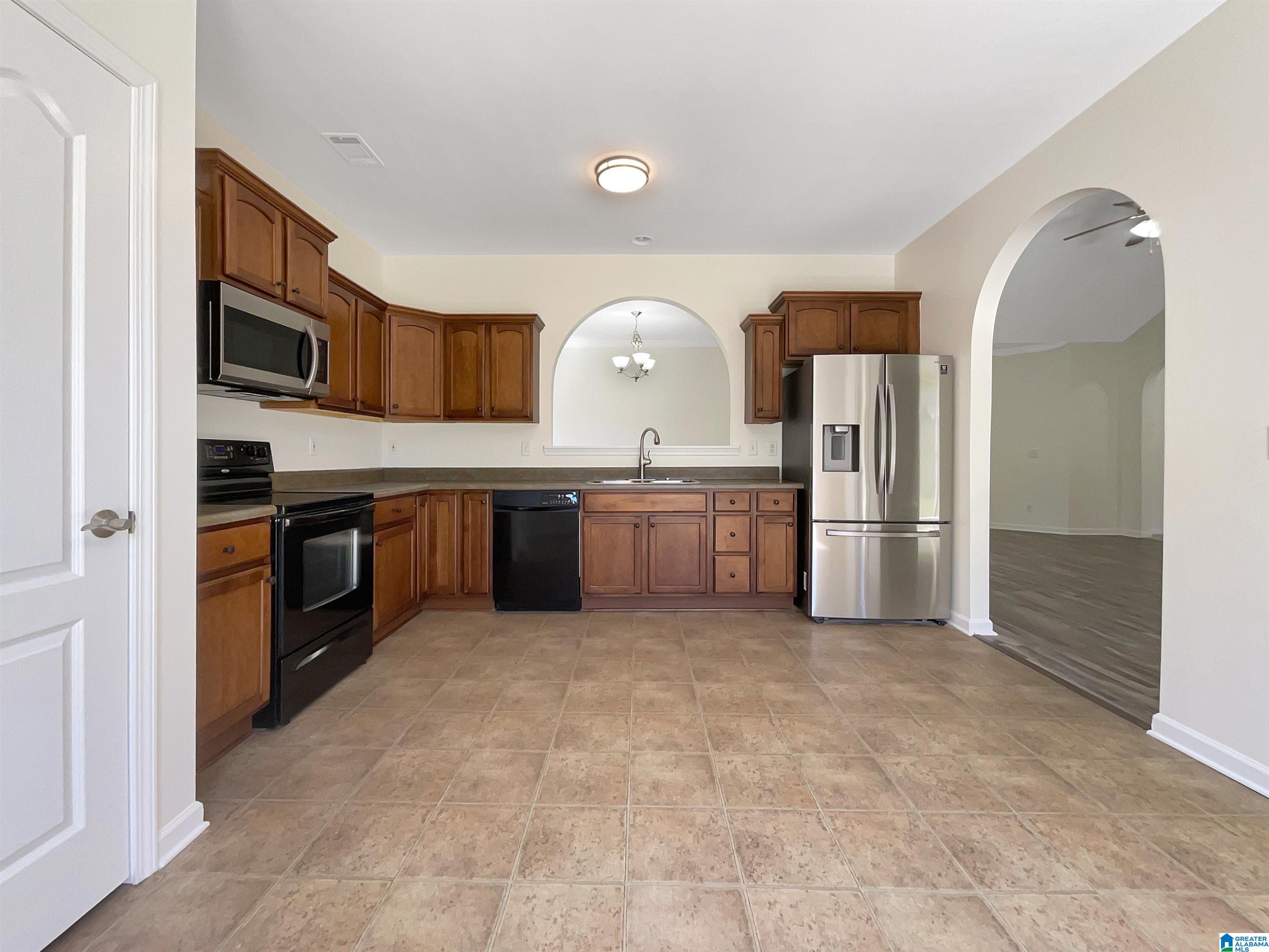 6833 Valley Lane Leeds, AL 35094 - Photo 6 of 18
