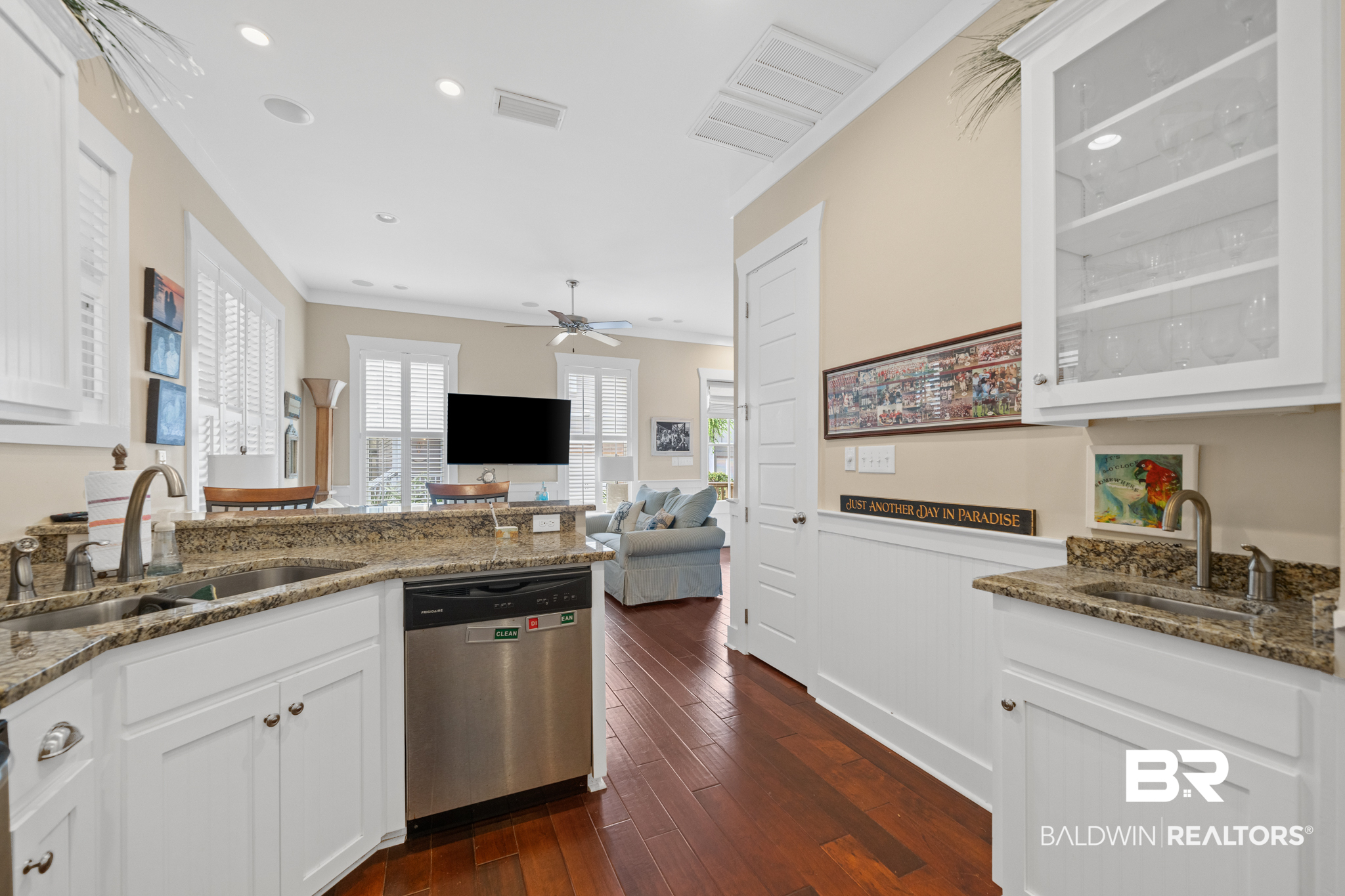25773 Canal Road, Unit 42 Orange Beach, AL 36561 - Photo 11 of 33 Kitchen