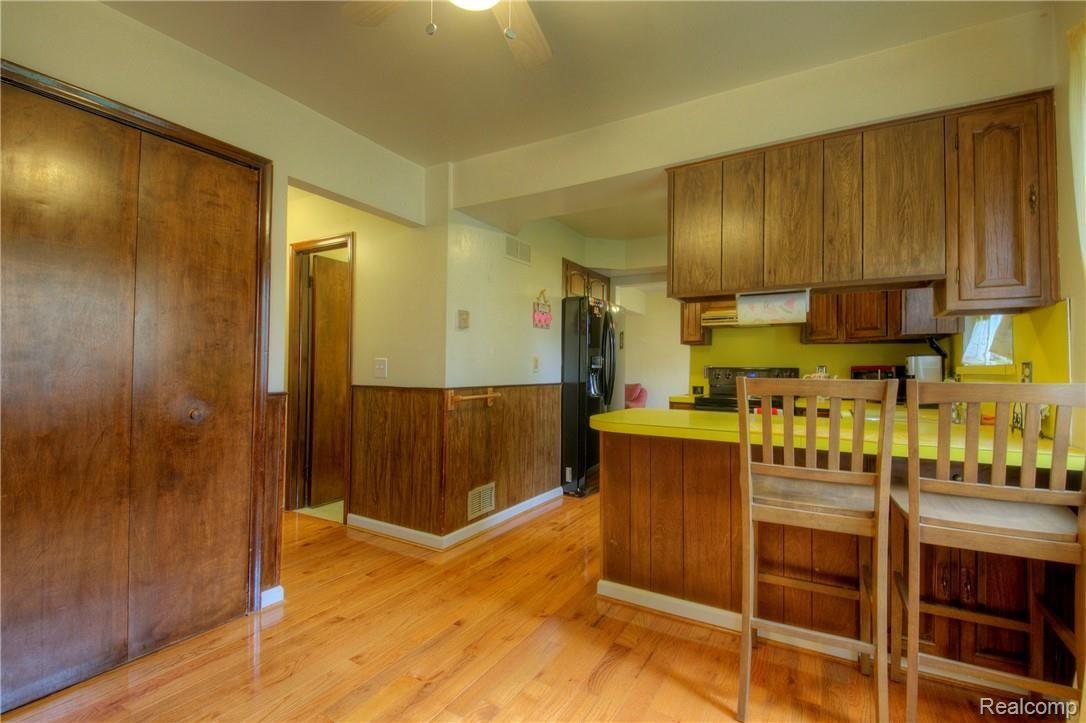 44139 Arlington Road Canton, MI 48187 - Photo 14 of 36 14 Kitchen.jpg