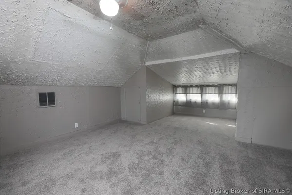$258,000 | 410 East Charlestown Avenue, Jeffersonville, IN 47130