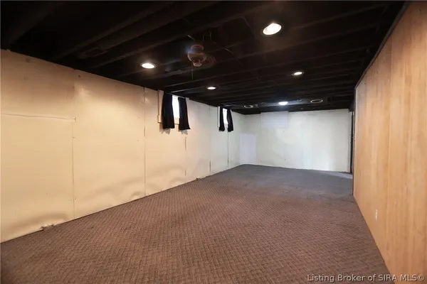 $258,000 | 410 East Charlestown Avenue, Jeffersonville, IN 47130
