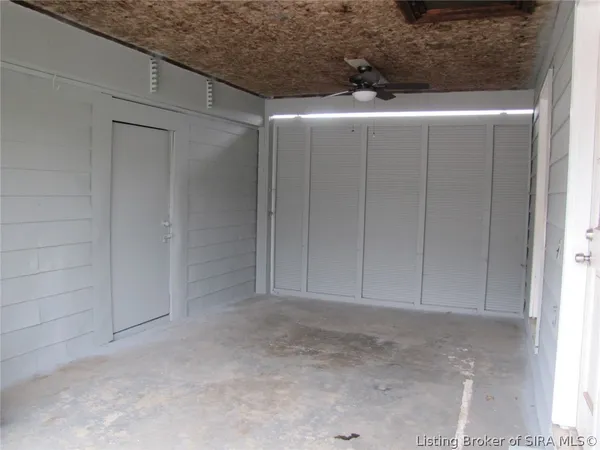 $258,000 | 410 East Charlestown Avenue, Jeffersonville, IN 47130