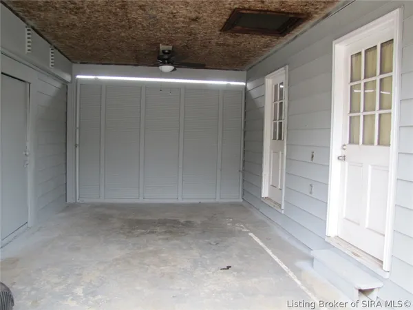 $258,000 | 410 East Charlestown Avenue, Jeffersonville, IN 47130