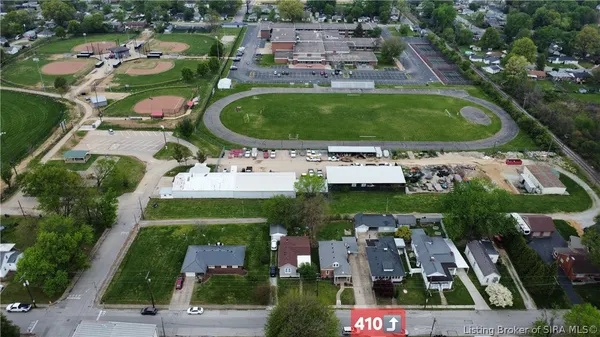 $258,000 | 410 East Charlestown Avenue, Jeffersonville, IN 47130