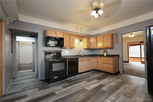 $258,000 | 410 East Charlestown Avenue, Jeffersonville, IN 47130
