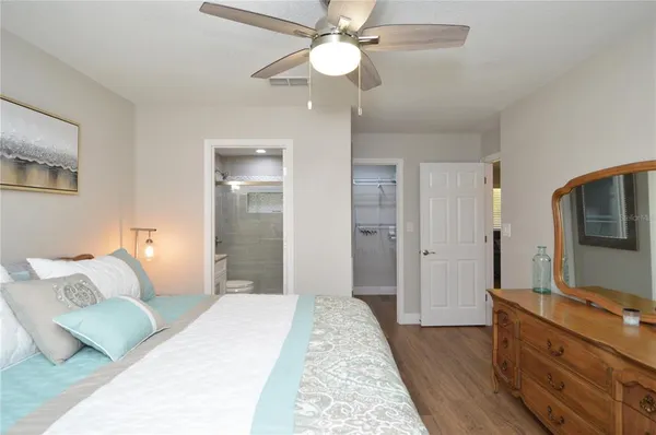 $2,600 | 8613 Mallard Reserve Drive, Unit 202, Tampa, FL 33614