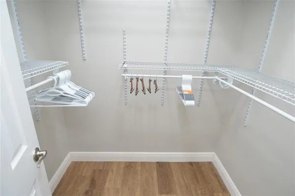 $2,600 | 8613 Mallard Reserve Drive, Unit 202, Tampa, FL 33614