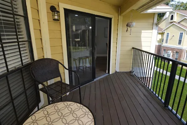 $2,600 | 8613 Mallard Reserve Drive, Unit 202, Tampa, FL 33614