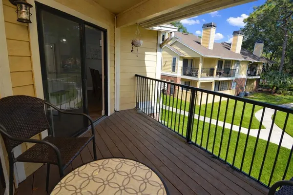 $2,600 | 8613 Mallard Reserve Drive, Unit 202, Tampa, FL 33614