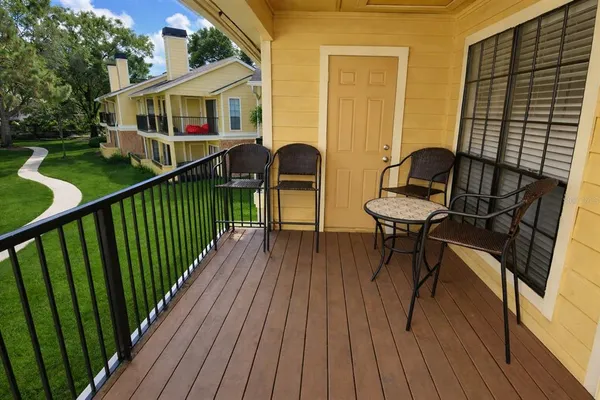 $2,600 | 8613 Mallard Reserve Drive, Unit 202, Tampa, FL 33614