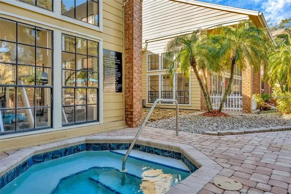 $2,600 | 8613 Mallard Reserve Drive, Unit 202, Tampa, FL 33614