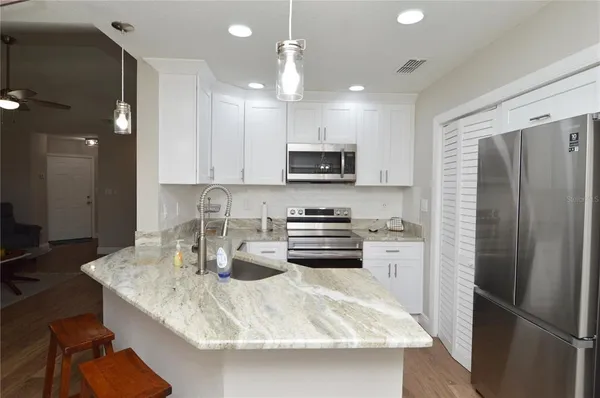 $2,600 | 8613 Mallard Reserve Drive, Unit 202, Tampa, FL 33614