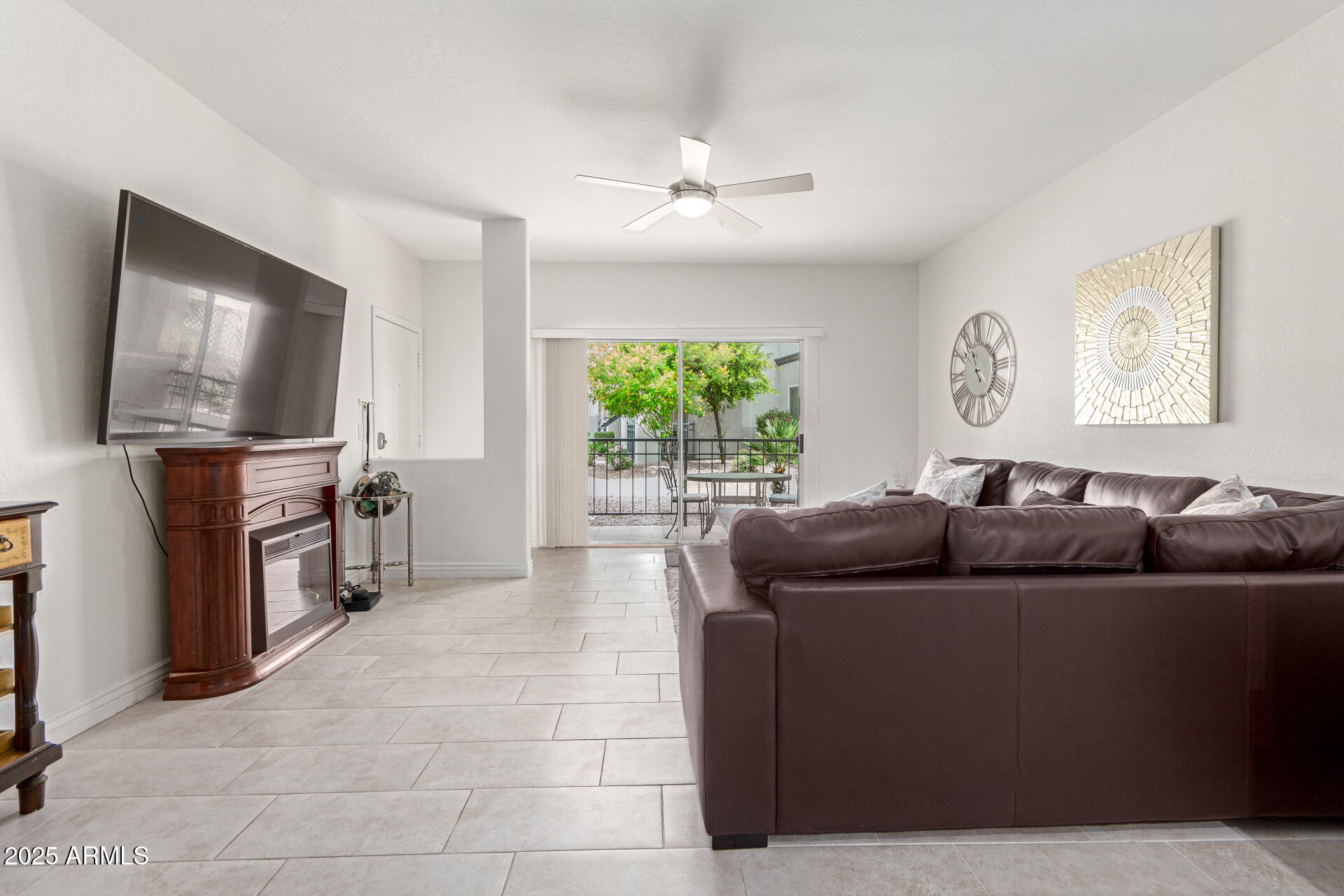 14145 North 92nd Street, Unit 1024 Scottsdale, AZ 85260 - Photo 6 of 32 13 - 92nd