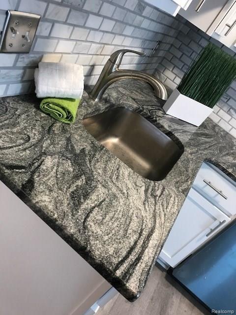 4417 Crooks Road Royal Oak, MI 48073 - Photo 13 of 25