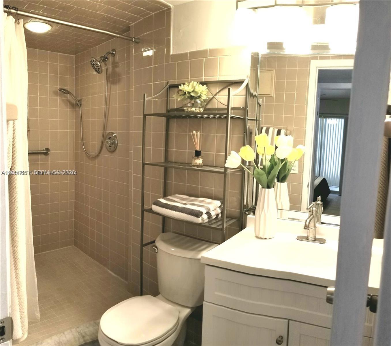 285 Fanshaw G, Unit 285G Boca Raton, FL 33434 - Photo 23 of 33