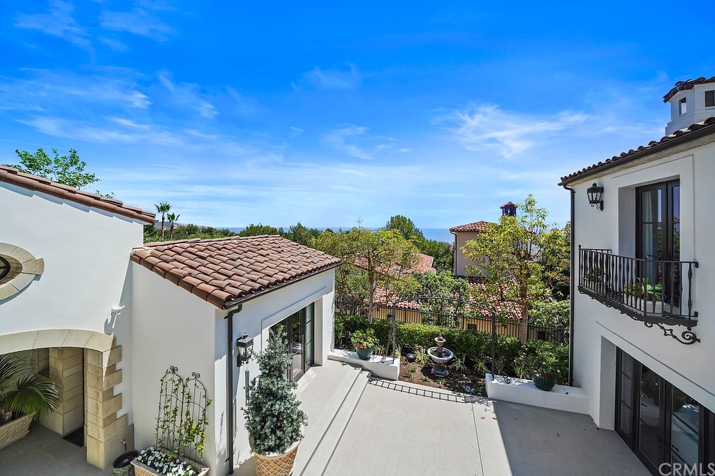 9 Offshore Newport Coast, CA 92657 - Photo 12 of 75