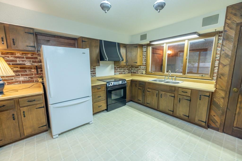 521 Southwest 301st Road Warrensburg, MO 64093 - Photo 31 of 80