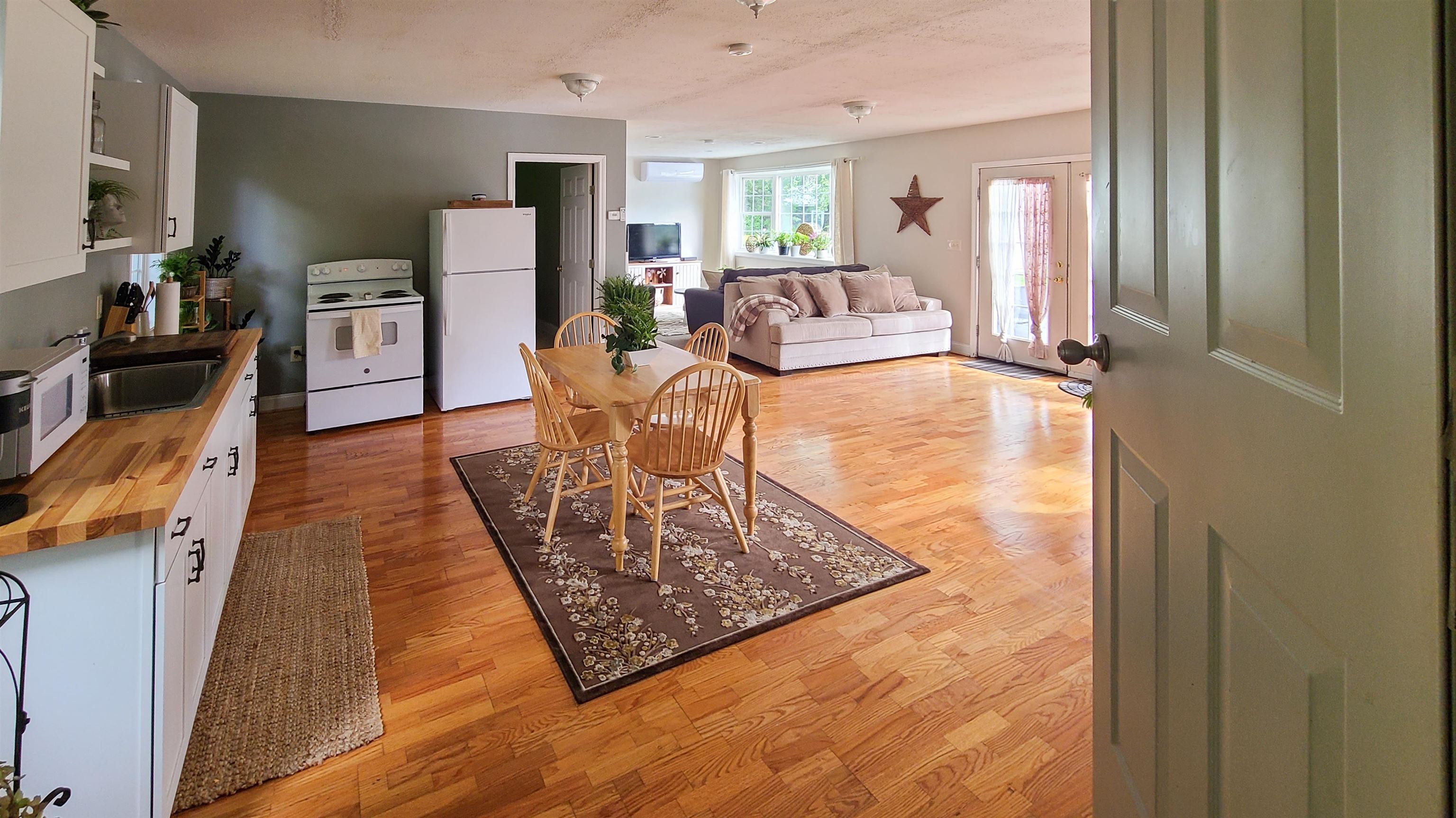 96 Lafayette Road Hampton Falls, NH 03844 - Photo 22 of 41