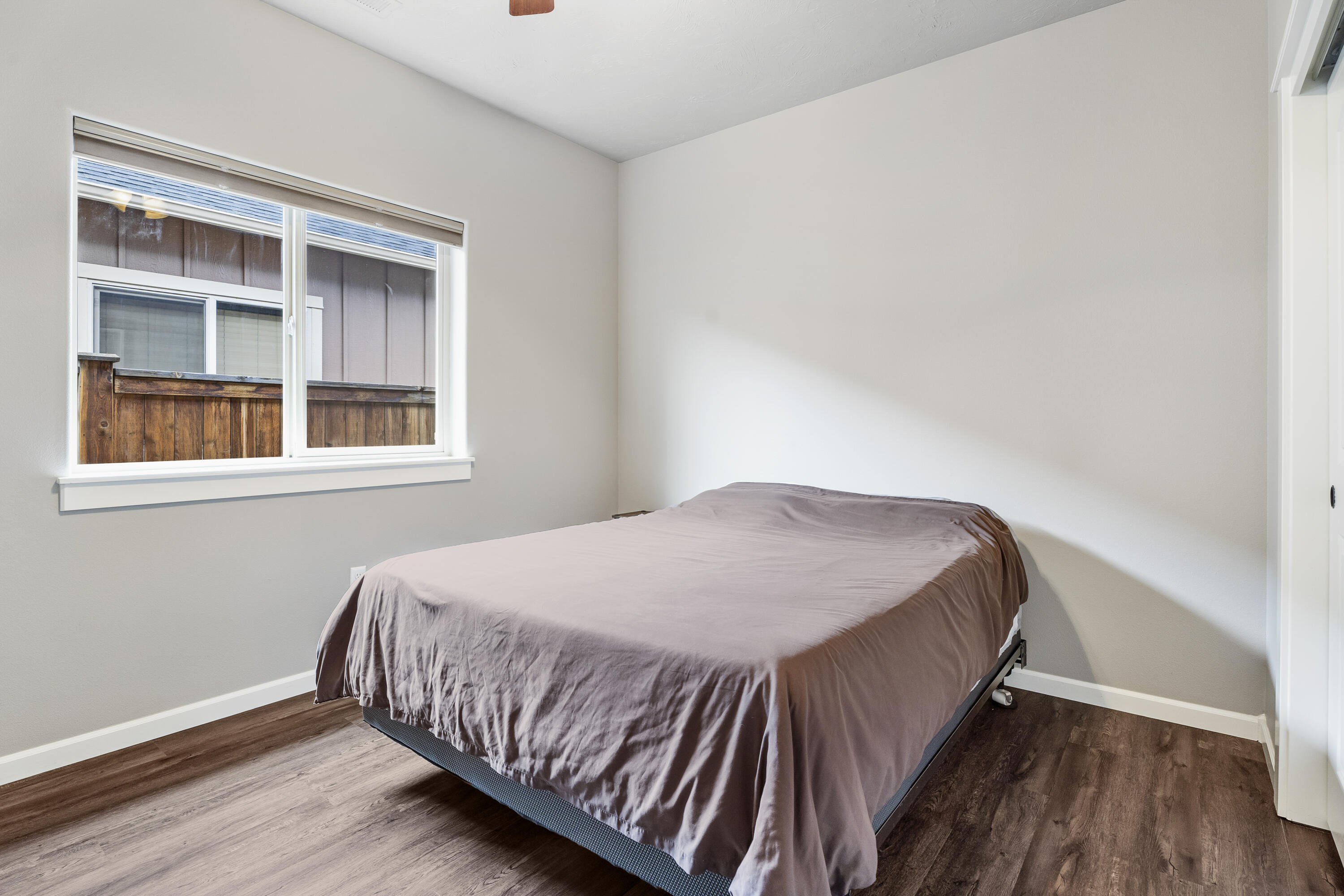 3167 Yellow Ribbon Drive Bend, OR 97701 - Photo 8 of 38 Guest Bedroom 2