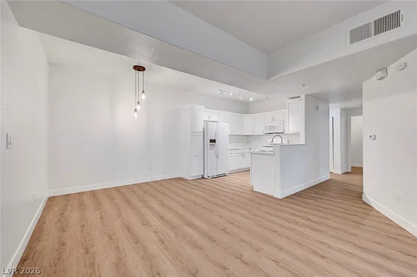 $1,875 | 2291 West Horizon Ridge Parkway, Unit 5129, Henderson, NV 89052