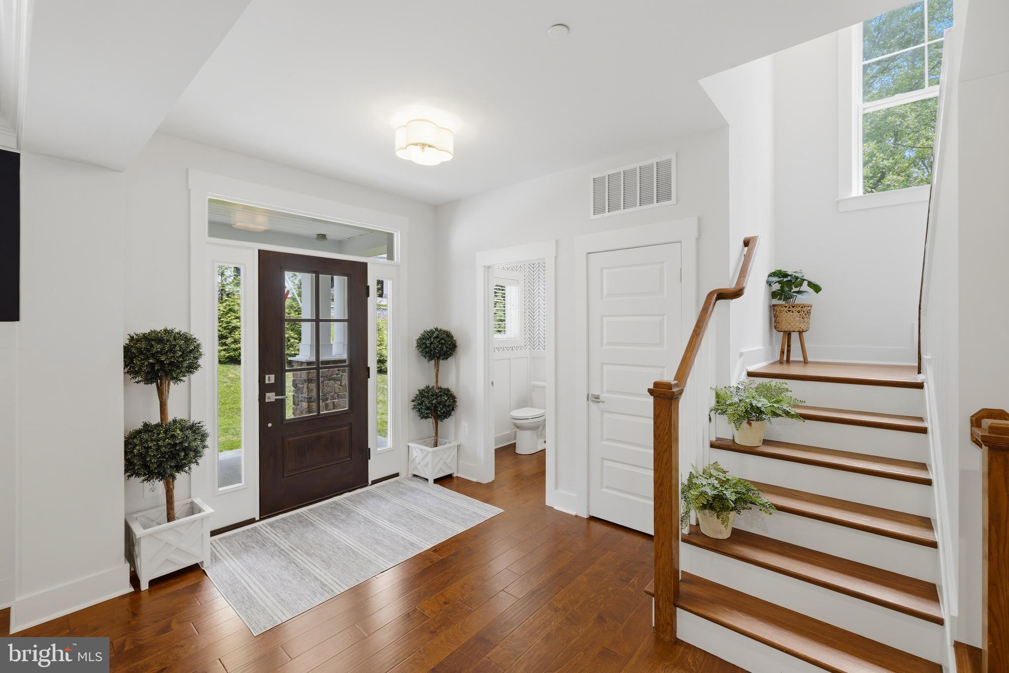1215 B Providence Road Towson, MD 21286 - Photo 5 of 74 Be welcomed in w/tall ceilings & warm flooring