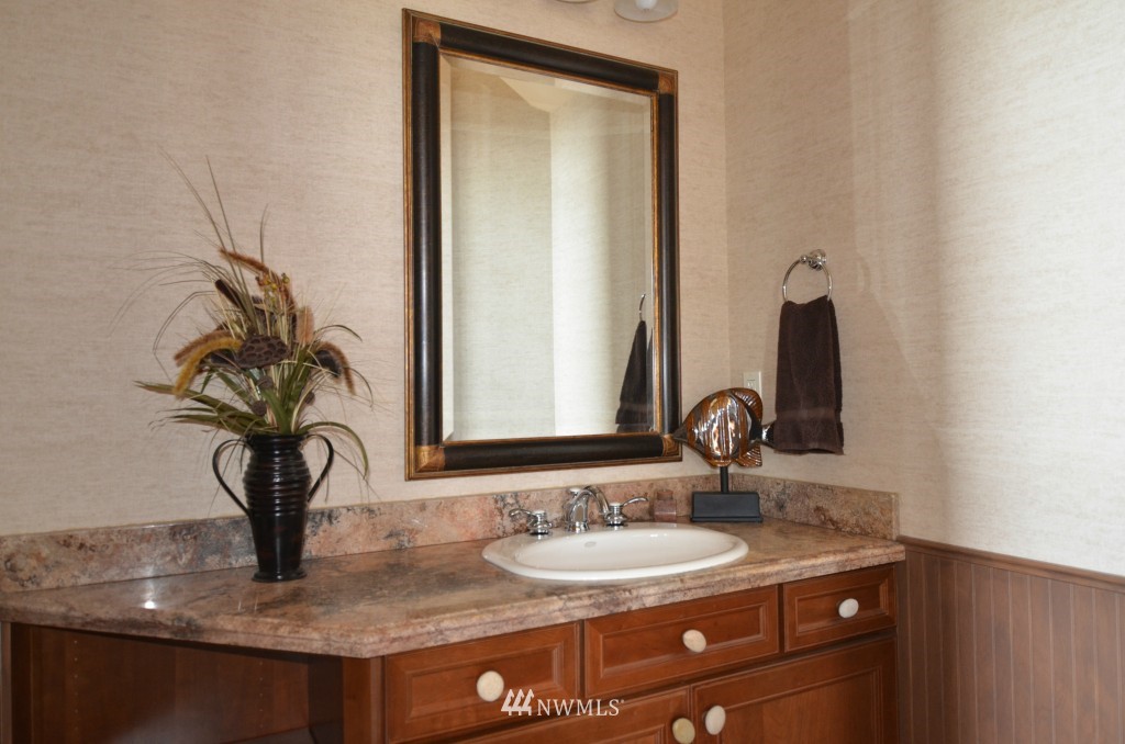92 South Bennett Road Chelan, WA 98816 - Photo 8 of 25 Gallery Image 8