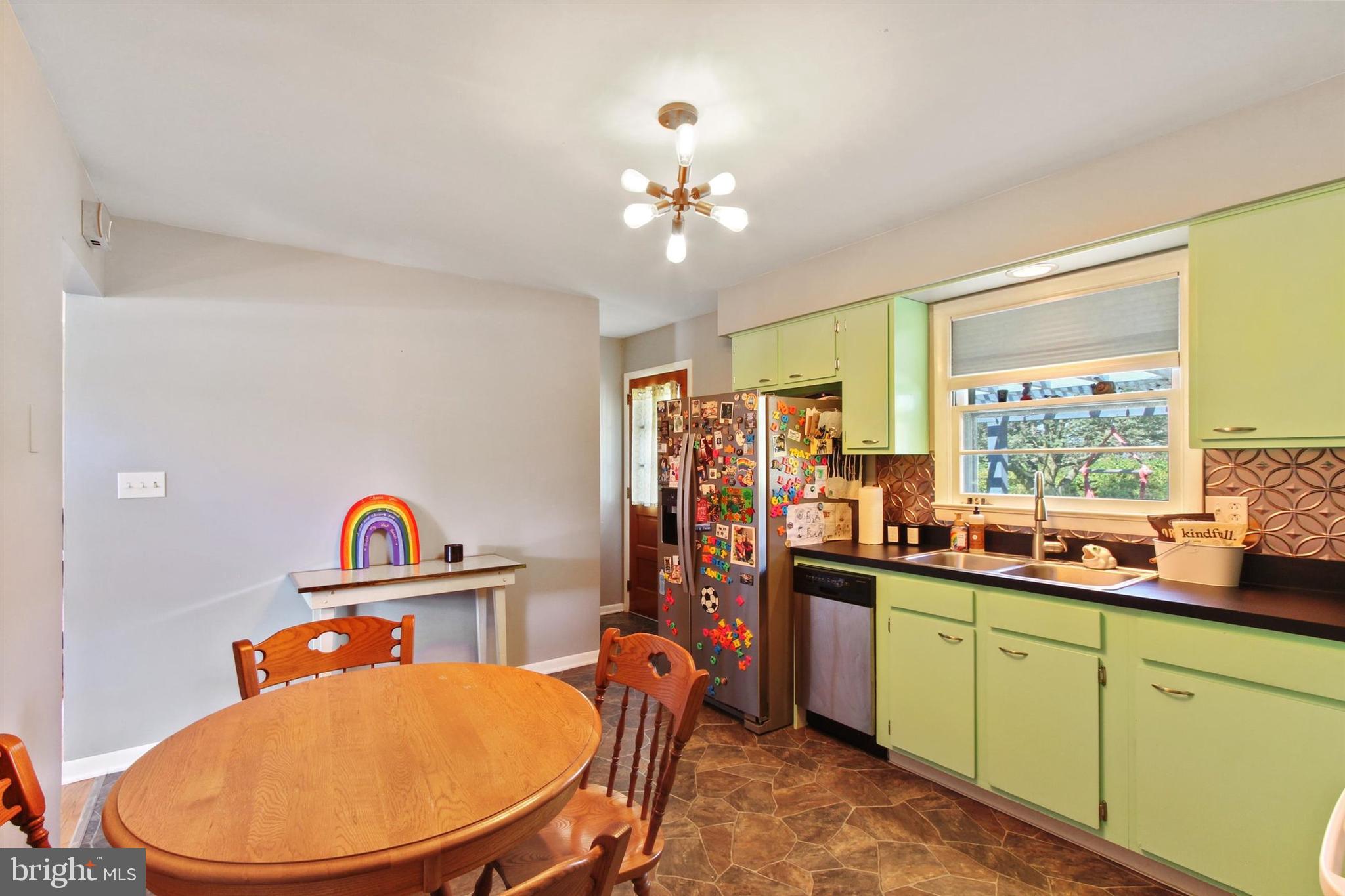 307 Kendale Road Red Lion, PA 17356 - Photo 8 of 25 Gallery Image 8