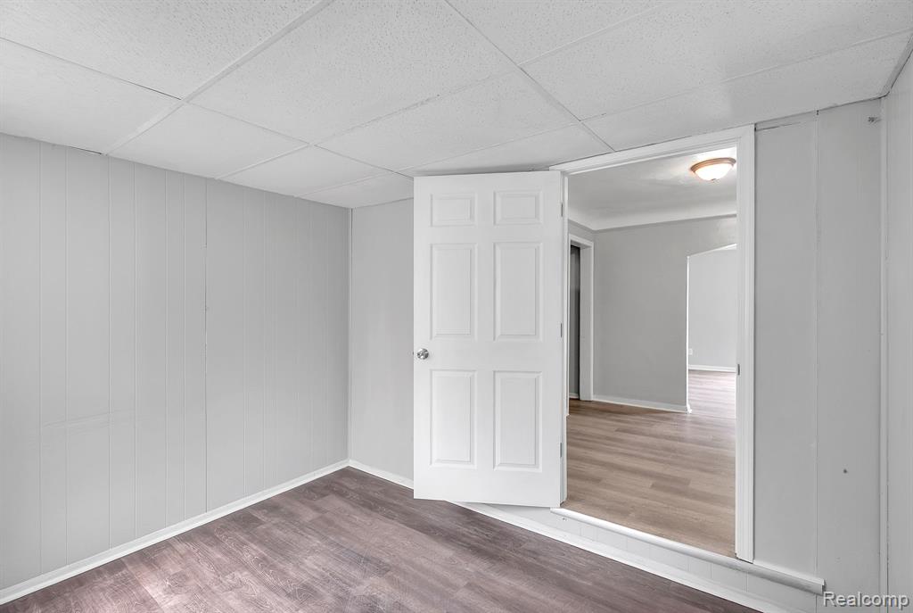 12710 Kelly Road Detroit, MI 48224 - Photo 14 of 23