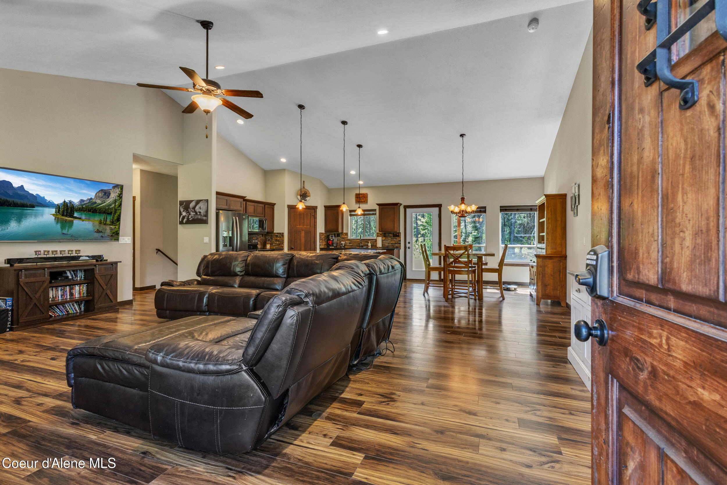 2130 East Bellamy Road Athol, ID 83801 - Photo 4 of 57 31_img_0091