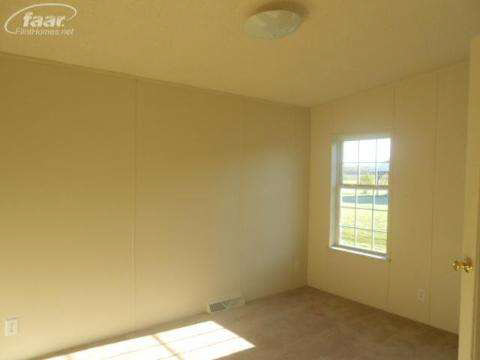 8490 Farrand Road Montrose, MI 48457 - Photo 9 of 17 20145091-8.JPG