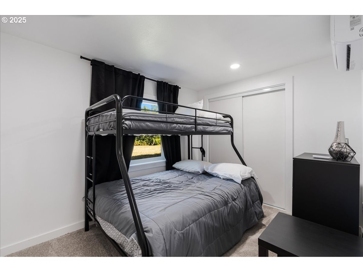 10580 Northeast Fox Farm Road Newberg, OR 97132 - Photo 27 of 46