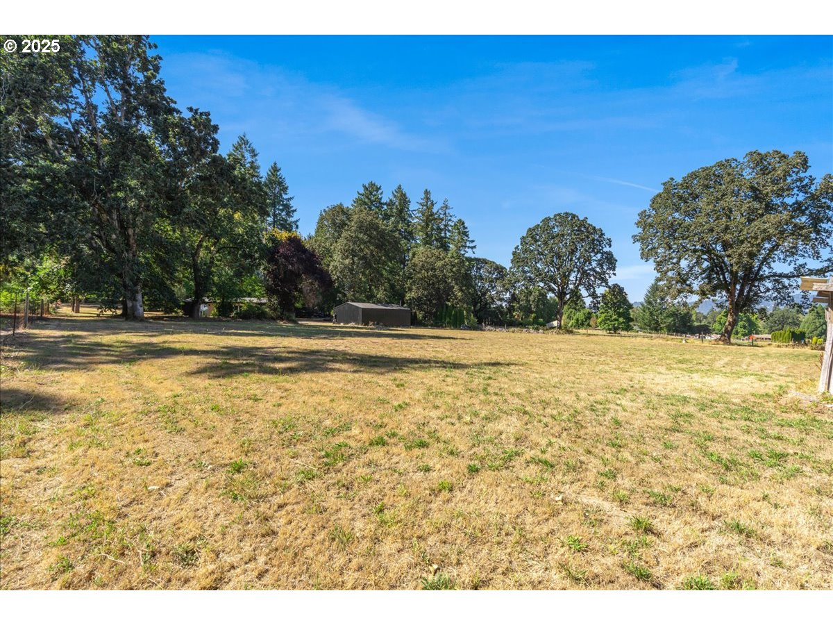 10580 Northeast Fox Farm Road Newberg, OR 97132 - Photo 35 of 46