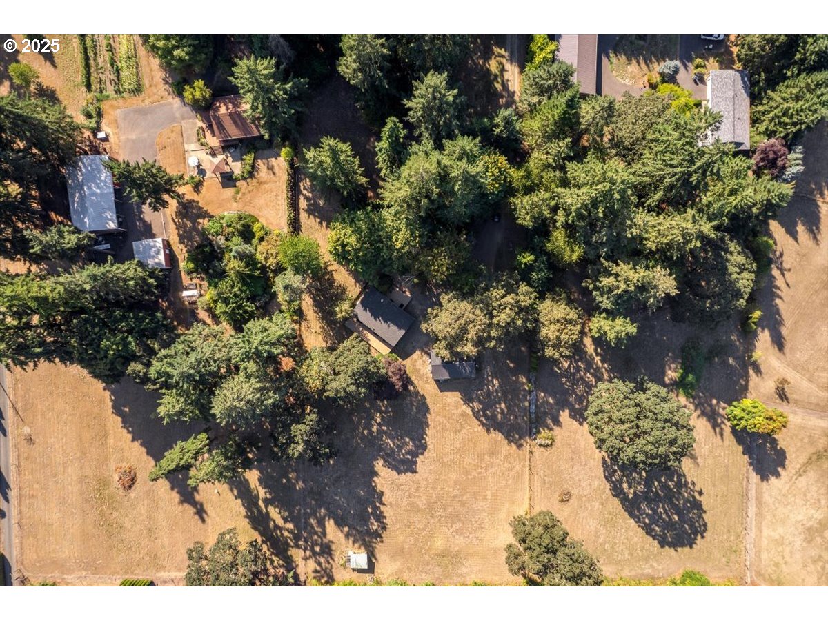 10580 Northeast Fox Farm Road Newberg, OR 97132 - Photo 39 of 46