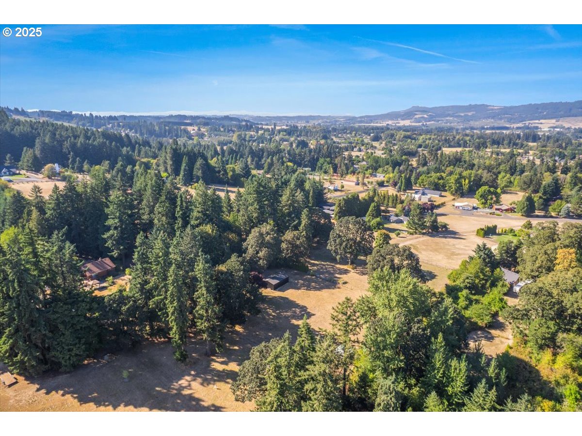 10580 Northeast Fox Farm Road Newberg, OR 97132 - Photo 42 of 46