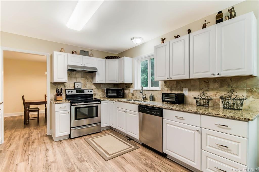 4157 Koala Circle Tega Cay, SC 29708 - Photo 11 of 24 Gallery Image 11