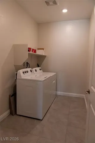 $3,300 | 92 Lake Oasis Street, Henderson, NV 89011