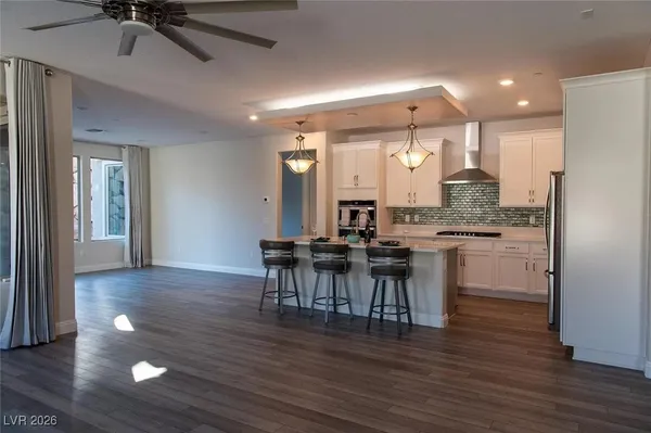 $2,995 | 92 Lake Oasis Street, Henderson, NV 89011