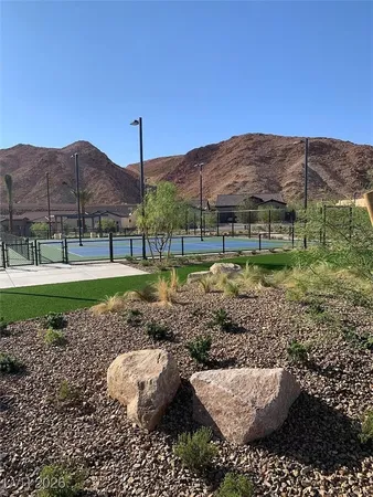 $2,995 | 92 Lake Oasis Street, Henderson, NV 89011