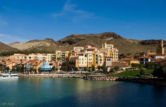 $3,300 | 92 Lake Oasis Street, Henderson, NV 89011