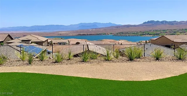 $3,300 | 92 Lake Oasis Street, Henderson, NV 89011